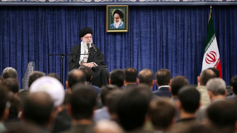 Ayatullah Khamenei: Satu-Satunya Jalan Akhiri Perang, Reduksi Kejahatan AS